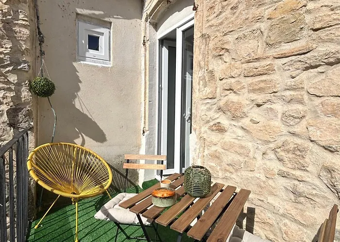 Appartement L'écrin - Spacieux, Terrasse&centre à Pied Nîmes