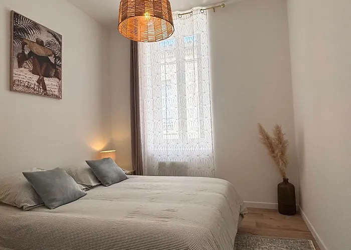 L'écrin - Spacieux, Terrasse&centre à Pied Nîmes